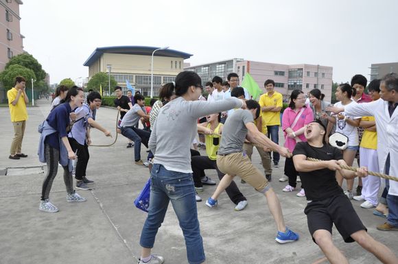 _DSC0893 激动人心的拔河比赛.jpg