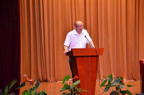 新疆班学员领队王家宁在结业典礼上发言 22.jpg